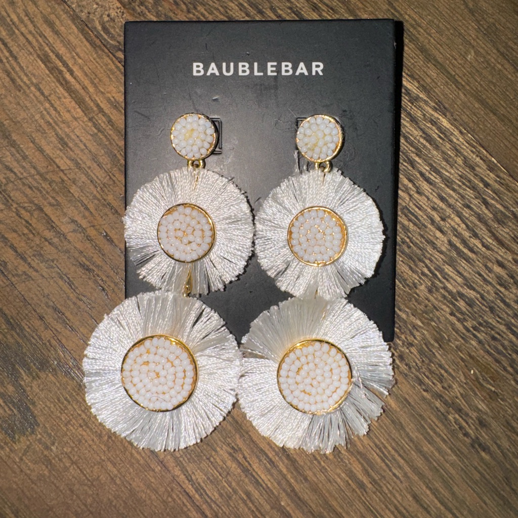 Baublebar Earrings 15$
